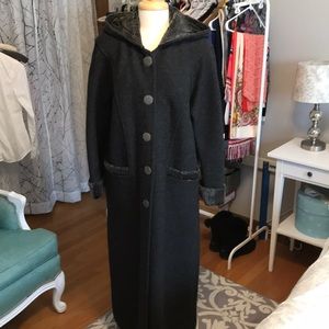 Geiger size 34 full length wool coat with hood.